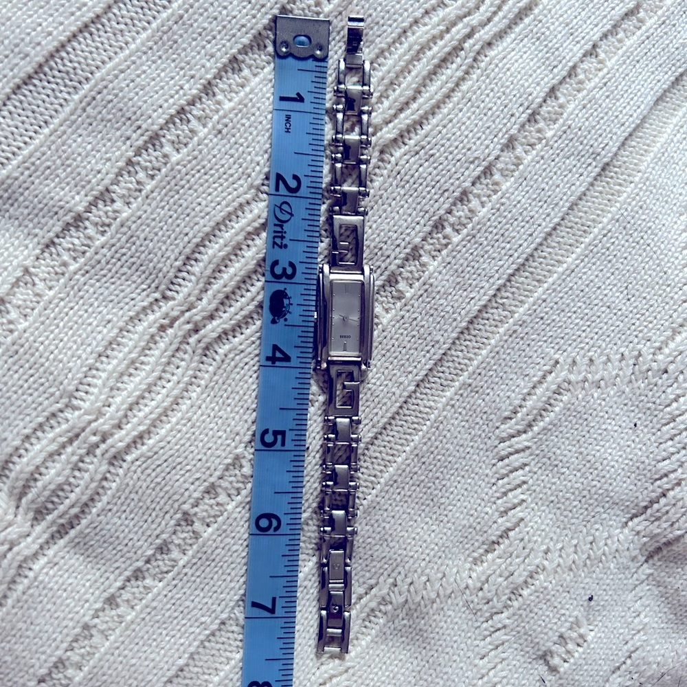 Guess Watch - Picture 3 of 6